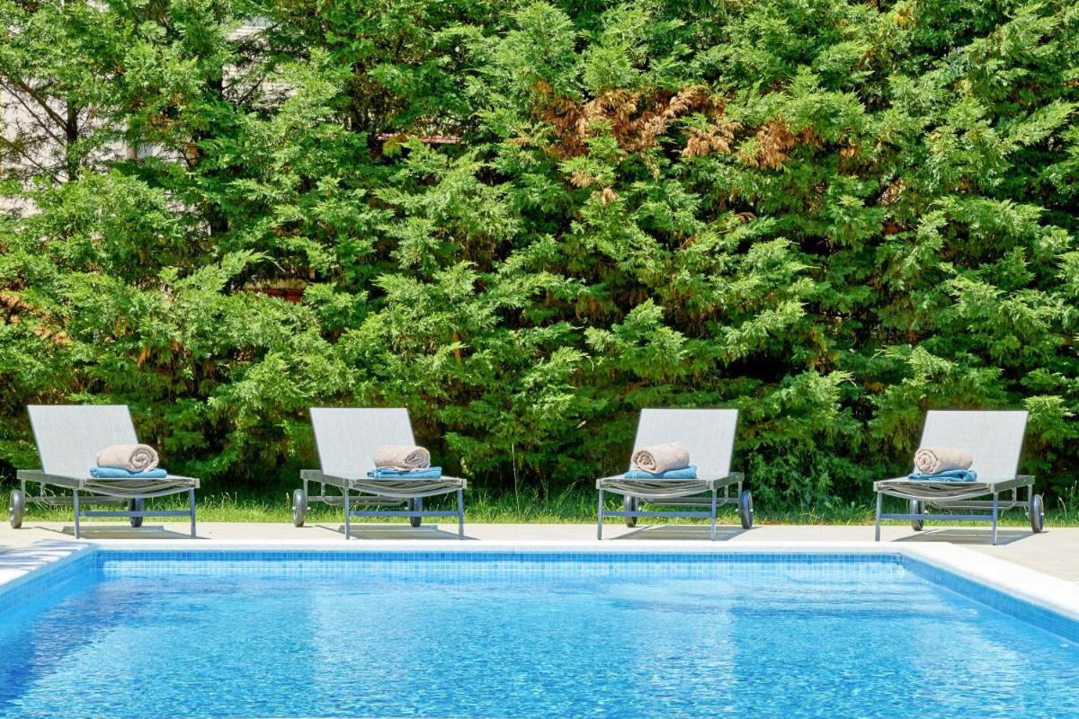 Villa Theresa in Ližnjan  Exteriör bild